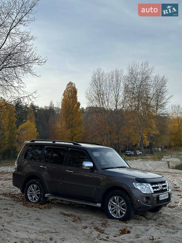 Позашляховик / Кросовер Mitsubishi Pajero Wagon 2013 в Черкасах фото 45 Позашляховик / Кросовер Mitsubishi Pajero Wagon 2013 в Черкасах