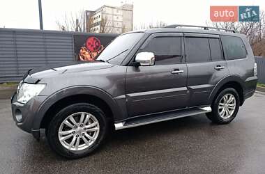 Позашляховик / Кросовер Mitsubishi Pajero Wagon 2013 в Харкові
