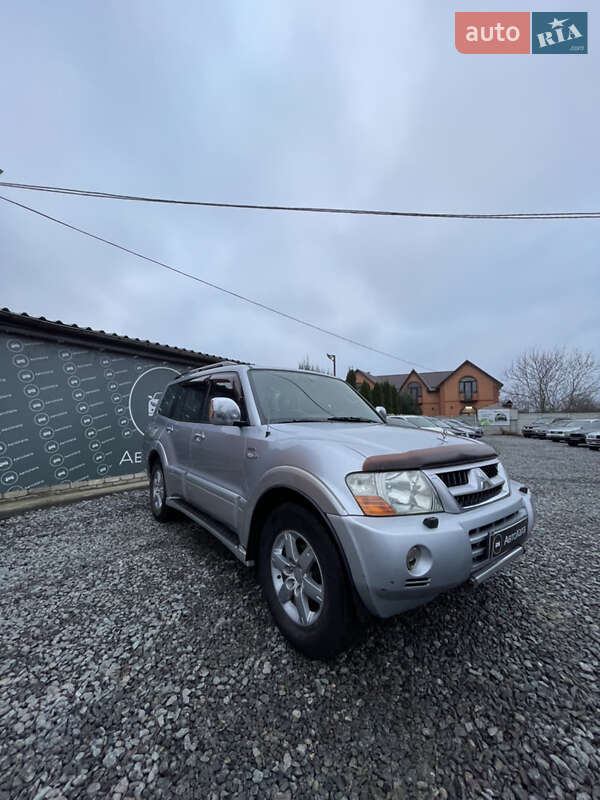 Внедорожник / Кроссовер Mitsubishi Pajero Wagon 2006 в Дергачах