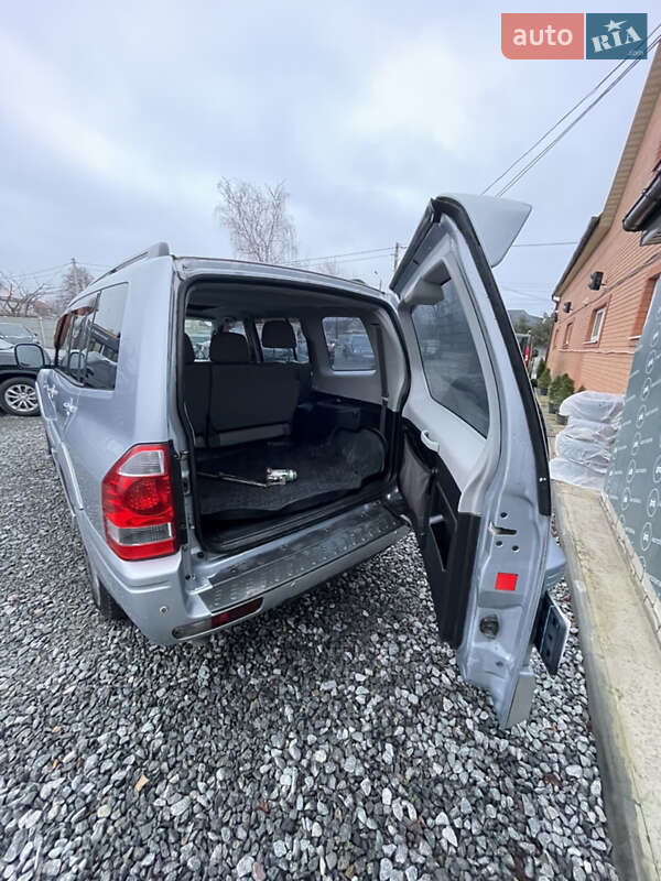 Внедорожник / Кроссовер Mitsubishi Pajero Wagon 2006 в Дергачах