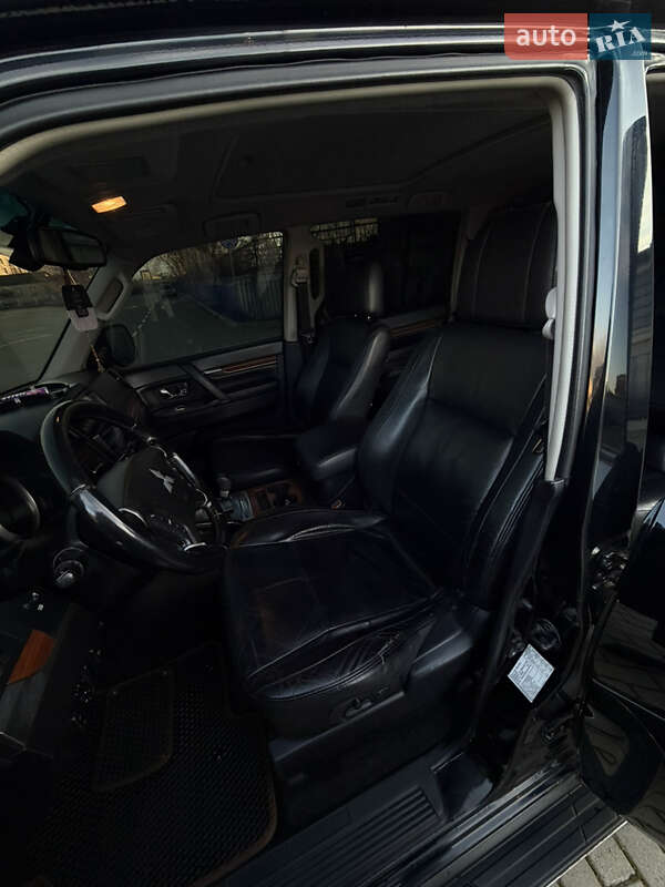 Внедорожник / Кроссовер Mitsubishi Pajero Wagon 2008 в Тернополе