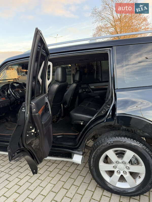 Внедорожник / Кроссовер Mitsubishi Pajero Wagon 2008 в Тернополе