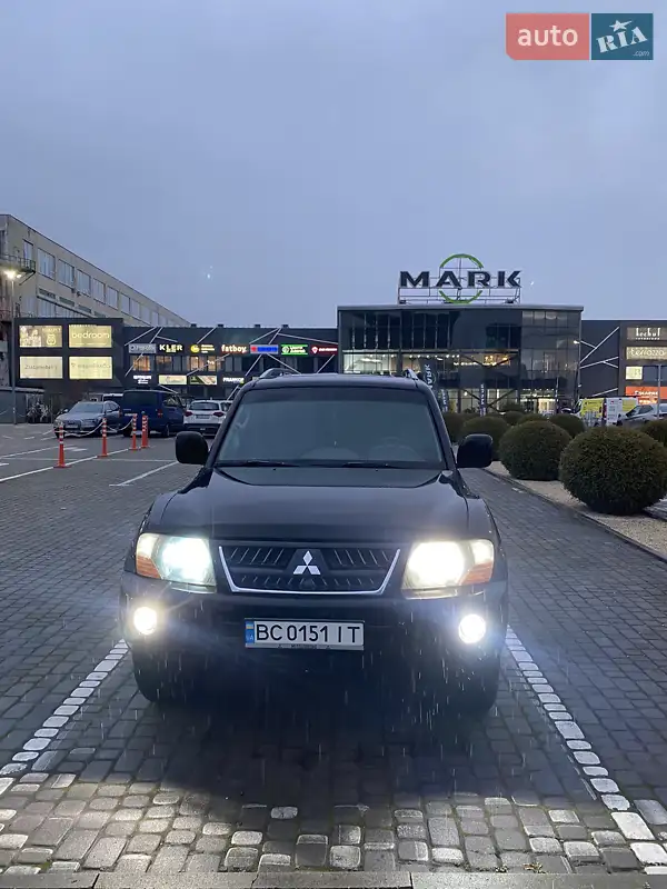 Mitsubishi Pajero Wagon