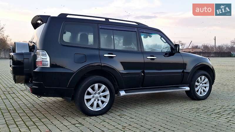 Внедорожник / Кроссовер Mitsubishi Pajero Wagon 2010 в Одессе