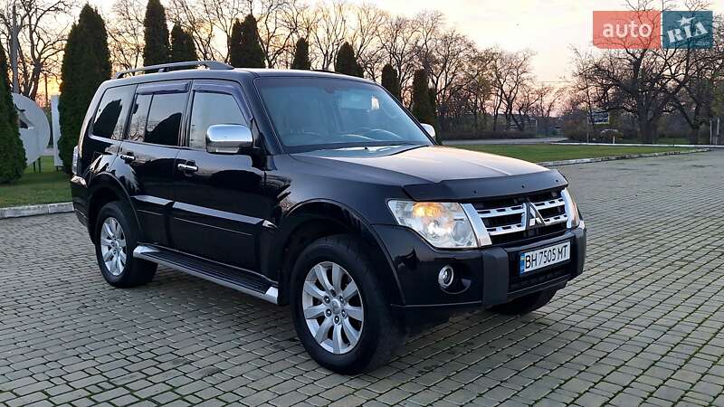 Внедорожник / Кроссовер Mitsubishi Pajero Wagon 2010 в Одессе