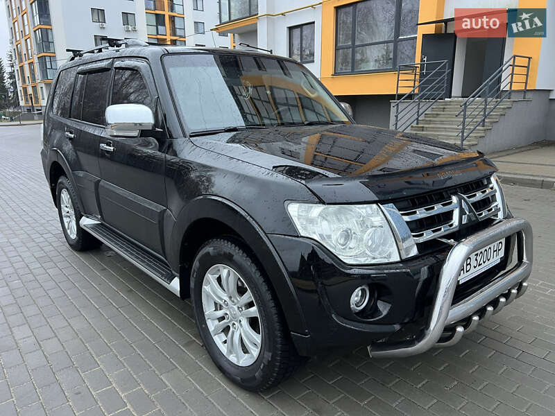 Внедорожник / Кроссовер Mitsubishi Pajero Wagon 2012 в Виннице