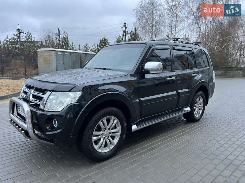 Внедорожник / Кроссовер Mitsubishi Pajero Wagon 2012 в Виннице