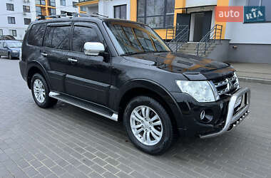 Внедорожник / Кроссовер Mitsubishi Pajero Wagon 2012 в Виннице