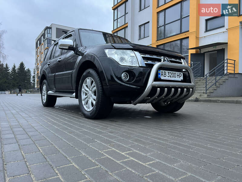 Внедорожник / Кроссовер Mitsubishi Pajero Wagon 2012 в Виннице