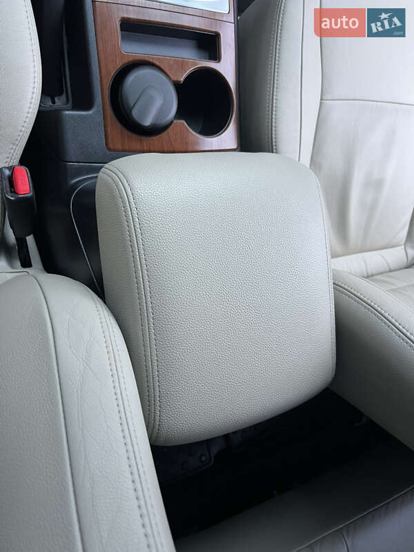 Внедорожник / Кроссовер Mitsubishi Pajero Wagon 2012 в Виннице