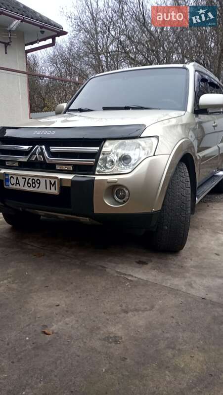 Внедорожник / Кроссовер Mitsubishi Pajero Wagon 2008 в Черновцах фото 10 Внедорожник / Кроссовер Mitsubishi Pajero Wagon 2008 в Черновцах