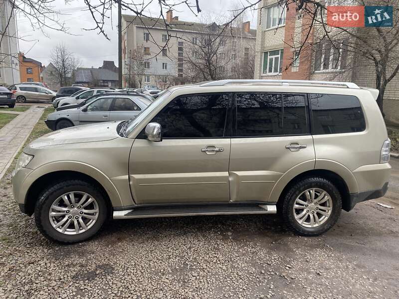 Mitsubishi Pajero Wagon 2008