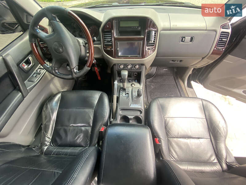 Внедорожник / Кроссовер Mitsubishi Pajero Wagon 2002 в Долине фото 16 Внедорожник / Кроссовер Mitsubishi Pajero Wagon 2002 в Долине