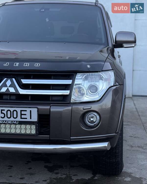 Внедорожник / Кроссовер Mitsubishi Pajero Wagon 2010 в Сарнах