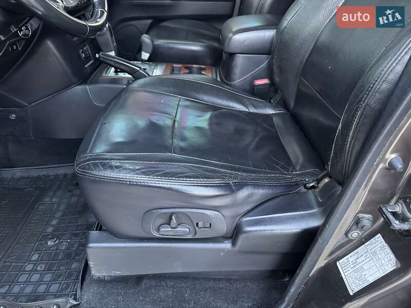 Внедорожник / Кроссовер Mitsubishi Pajero Wagon 2010 в Сарнах