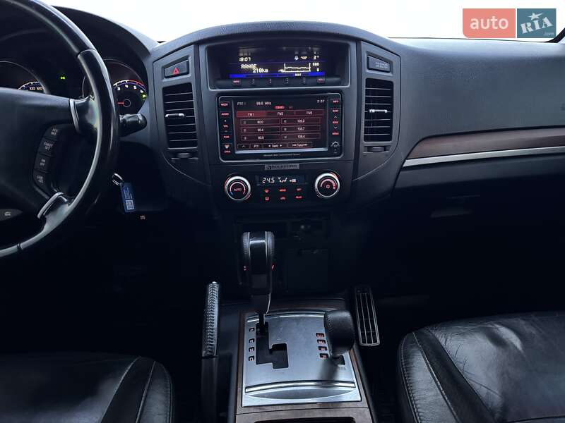 Внедорожник / Кроссовер Mitsubishi Pajero Wagon 2010 в Сарнах