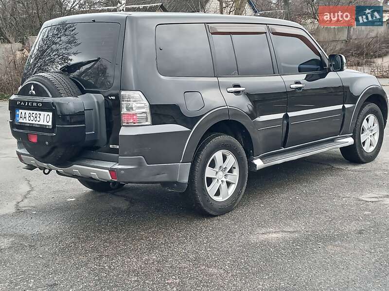Позашляховик / Кросовер Mitsubishi Pajero Wagon 2007 в Глухові