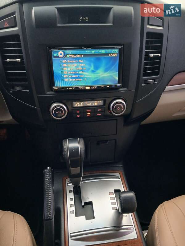 Позашляховик / Кросовер Mitsubishi Pajero Wagon 2007 в Глухові