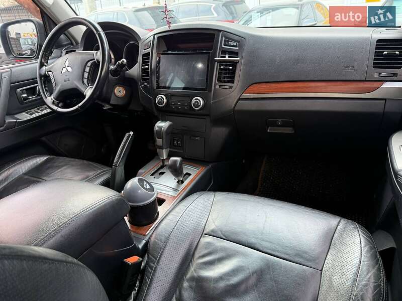 Внедорожник / Кроссовер Mitsubishi Pajero Wagon 2007 в Одессе фото 20 Внедорожник / Кроссовер Mitsubishi Pajero Wagon 2007 в Одессе
