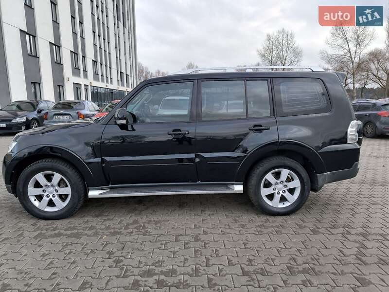 Внедорожник / Кроссовер Mitsubishi Pajero Wagon 2008 в Киеве