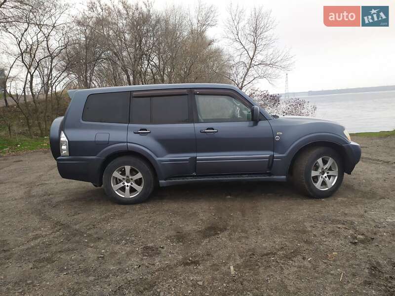 Mitsubishi Pajero Wagon 2006 Mitsubishi Pajero Wagon 2006