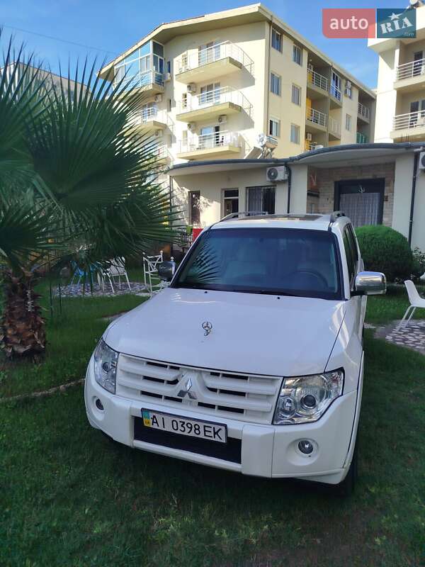 Позашляховик / Кросовер Mitsubishi Pajero Wagon 2007 в Кременчуці фото 2 Позашляховик / Кросовер Mitsubishi Pajero Wagon 2007 в Кременчуці