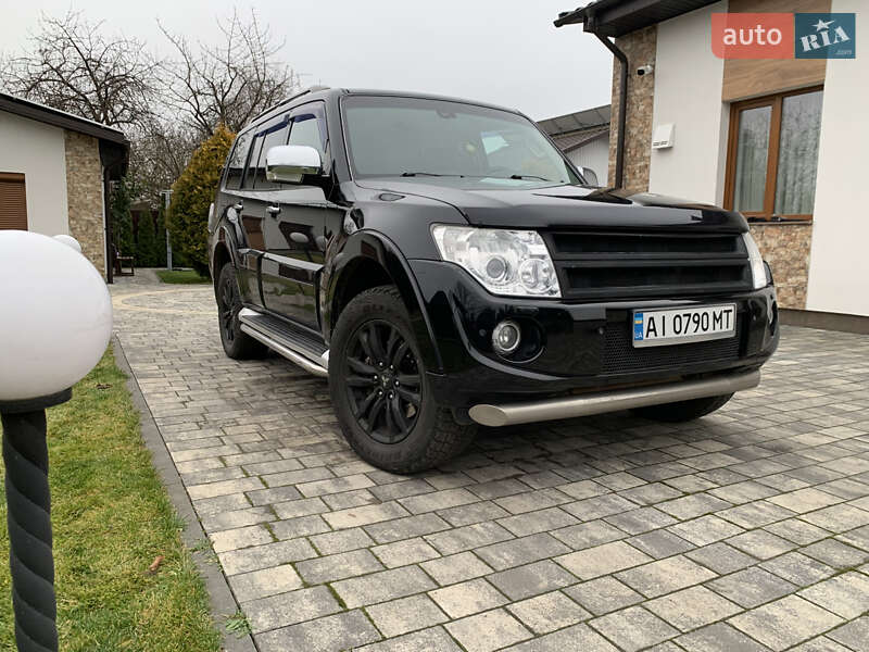 Позашляховик / Кросовер Mitsubishi Pajero Wagon 2013 в Рівному