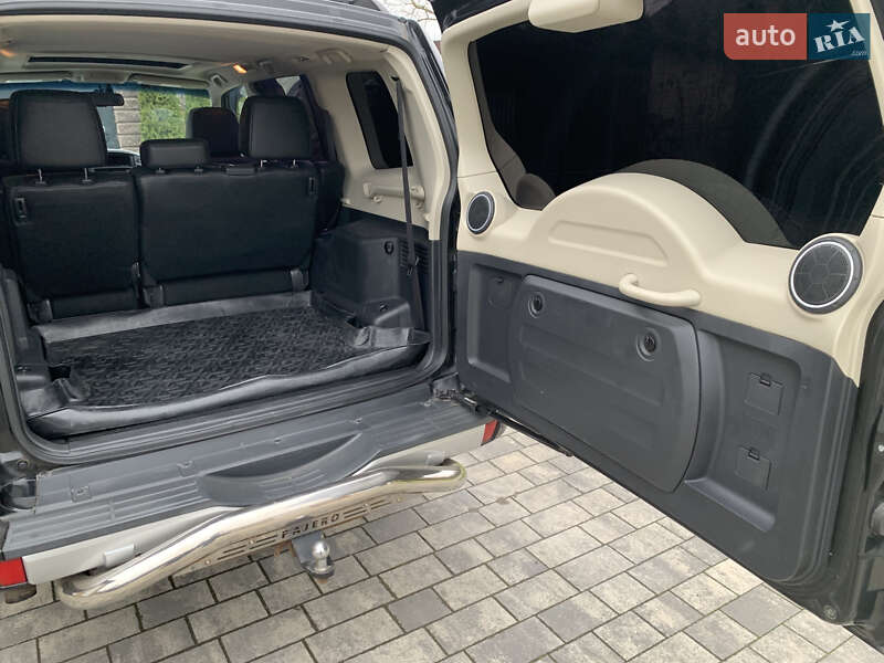 Позашляховик / Кросовер Mitsubishi Pajero Wagon 2013 в Рівному