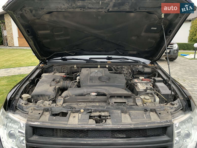 Позашляховик / Кросовер Mitsubishi Pajero Wagon 2013 в Рівному