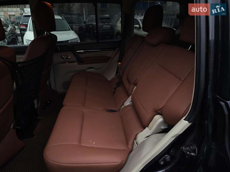 Позашляховик / Кросовер Mitsubishi Pajero Wagon 2010 в Харкові фото 16 Позашляховик / Кросовер Mitsubishi Pajero Wagon 2010 в Харкові