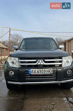 Позашляховик / Кросовер Mitsubishi Pajero Wagon 2011 в Мерефа
