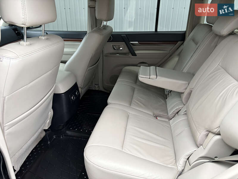 Позашляховик / Кросовер Mitsubishi Pajero Wagon 2007 в Харкові фото 9 Позашляховик / Кросовер Mitsubishi Pajero Wagon 2007 в Харкові