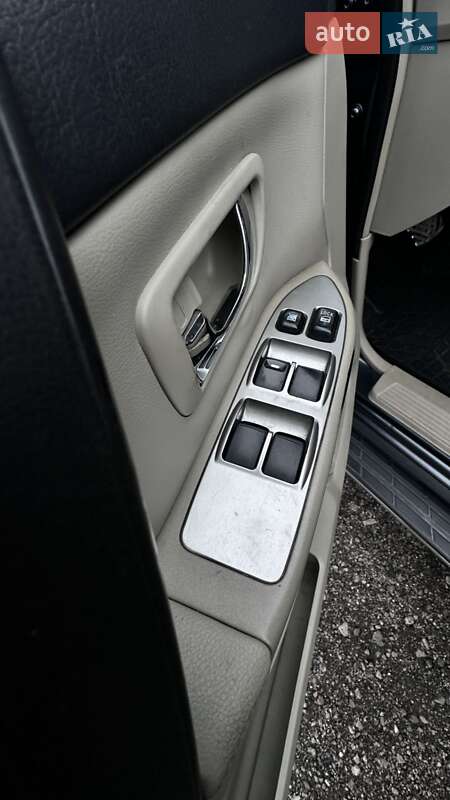 Позашляховик / Кросовер Mitsubishi Pajero Wagon 2008 в Харкові фото 13 Позашляховик / Кросовер Mitsubishi Pajero Wagon 2008 в Харкові