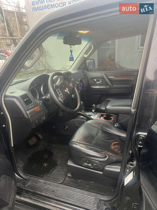 Внедорожник / Кроссовер Mitsubishi Pajero Wagon 2008 в Киеве фото 8 Внедорожник / Кроссовер Mitsubishi Pajero Wagon 2008 в Киеве