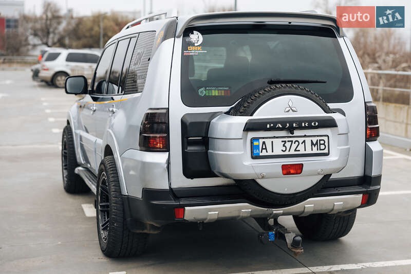 Позашляховик / Кросовер Mitsubishi Pajero Wagon 2007 в Києві