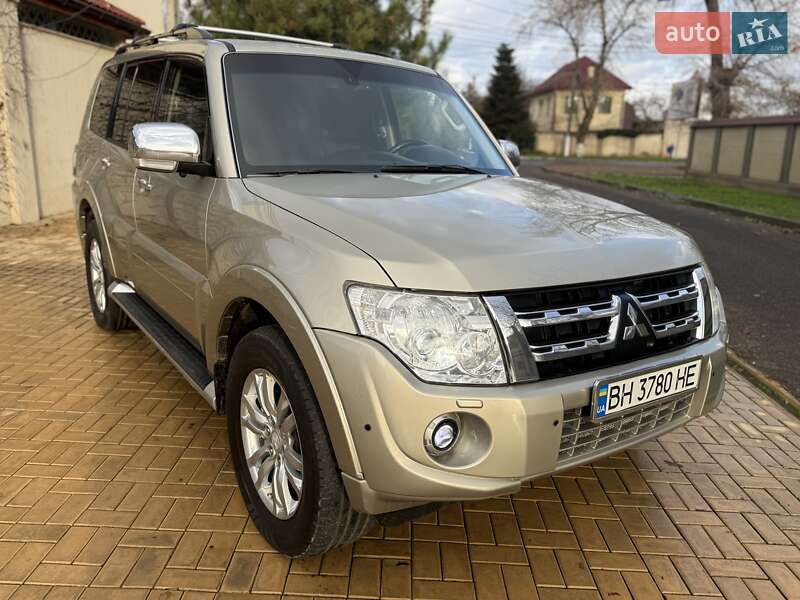 Внедорожник / Кроссовер Mitsubishi Pajero Wagon 2013 в Одессе фото 2 Внедорожник / Кроссовер Mitsubishi Pajero Wagon 2013 в Одессе