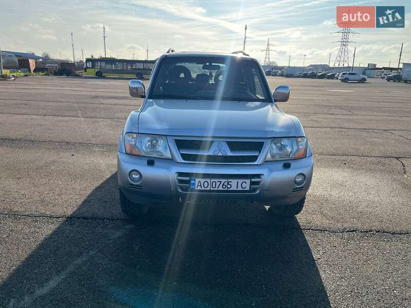 Mitsubishi Pajero Wagon 2004 Mitsubishi Pajero Wagon 2004