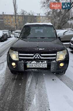 Позашляховик / Кросовер Mitsubishi Pajero Wagon 2007 в Києві