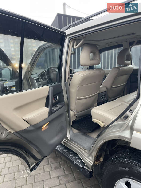 Позашляховик / Кросовер Mitsubishi Pajero Wagon 2005 в Рівному