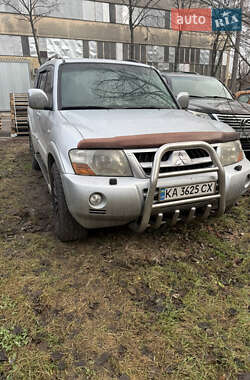 Внедорожник / Кроссовер Mitsubishi Pajero Wagon 2006 в Киеве