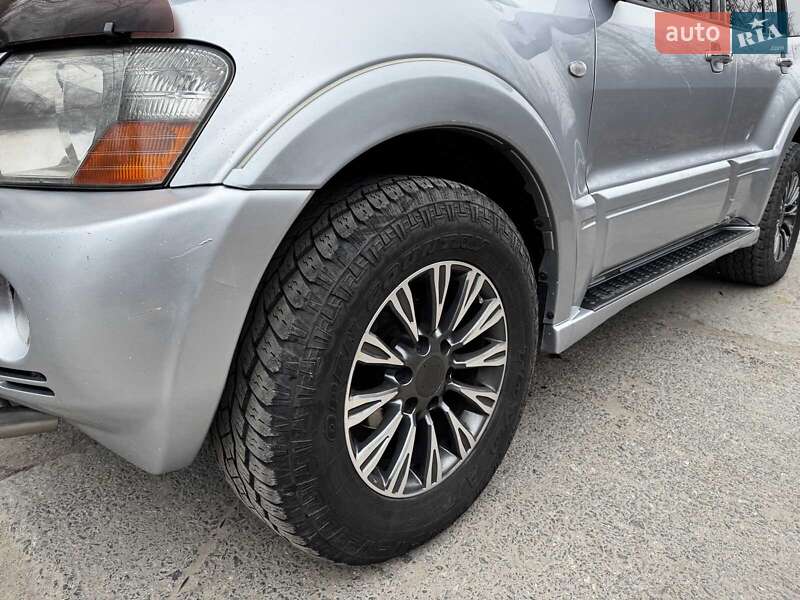 Внедорожник / Кроссовер Mitsubishi Pajero Wagon 2006 в Киеве фото 11 Внедорожник / Кроссовер Mitsubishi Pajero Wagon 2006 в Киеве