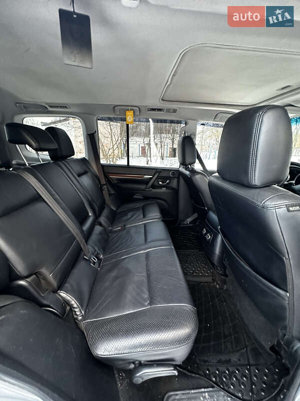 Внедорожник / Кроссовер Mitsubishi Pajero Wagon 2008 в Хмельницком