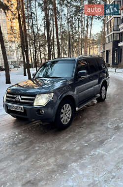 Внедорожник / Кроссовер Mitsubishi Pajero Wagon 2007 в Киеве