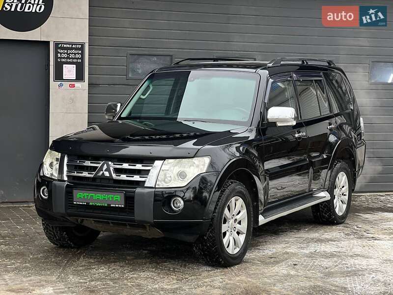 Mitsubishi Pajero Wagon 2010