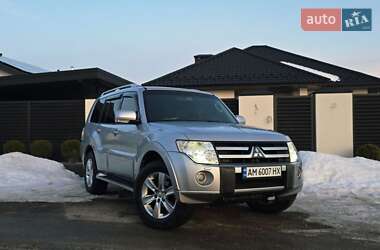 Позашляховик / Кросовер Mitsubishi Pajero Wagon 2010 в Житомирі