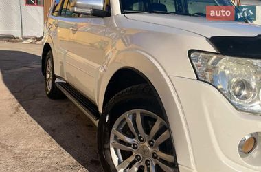Внедорожник / Кроссовер Mitsubishi Pajero Wagon 2013 в Житомире