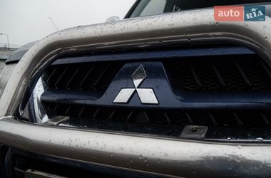 Внедорожник / Кроссовер Mitsubishi Pajero Wagon 2006 в Львове