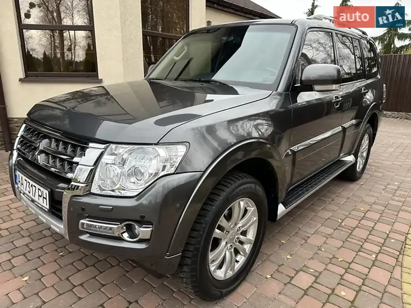 Mitsubishi Pajero Wagon 2018 VIN JMBLYV93WJJ500442 фото оголошення 3 з 85