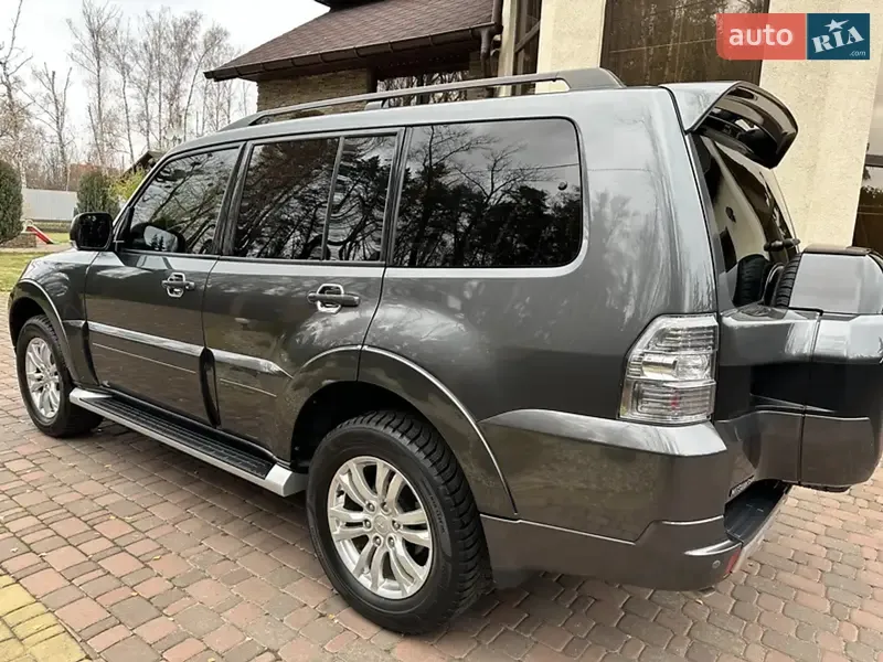 Mitsubishi Pajero Wagon 2018 VIN JMBLYV93WJJ500442 фото оголошення 8 з 85