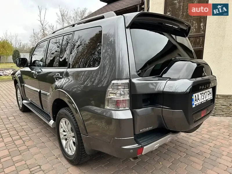 Mitsubishi Pajero Wagon 2018 VIN JMBLYV93WJJ500442 фото оголошення 13 з 85